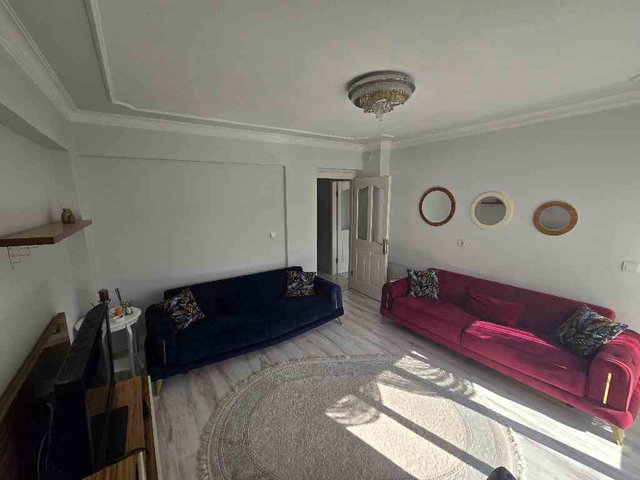 KARABAĞLAR’DA EŞYALI 3+1 | 120 M² BRÜT | BALKONLU | DOĞALGAZ KOMBİLİ | BOŞ VE HEMEN TESLİM