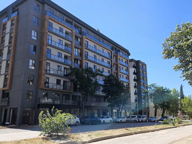 REMAX BEYAZ AKPINAR MAH EGEMEN 1050 SİTESİNDE 3+1  KİRALIK DAİRE