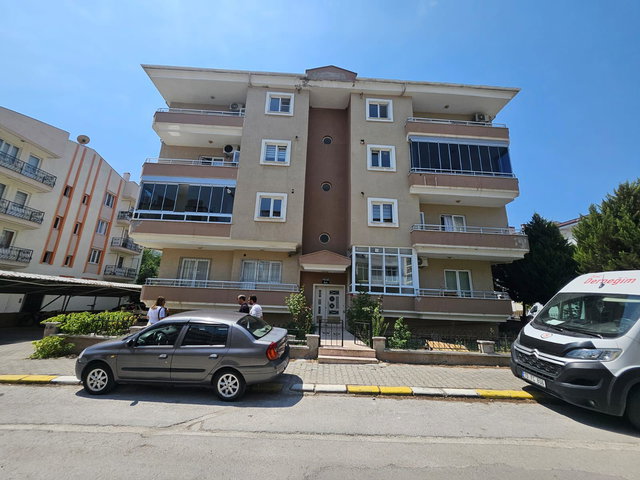 REMAX MİD 'DEN BAHÇELIEVLER - ARA KAT - 3+1 KIRALIK DAIRE - ÖZDILKENT YANI