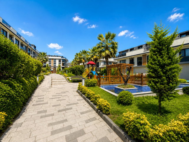 KAVAKLI LEDA MARİN SİTESİNDE 3+1 GENİŞ KULLANIMLI KİRALIK DAİRE