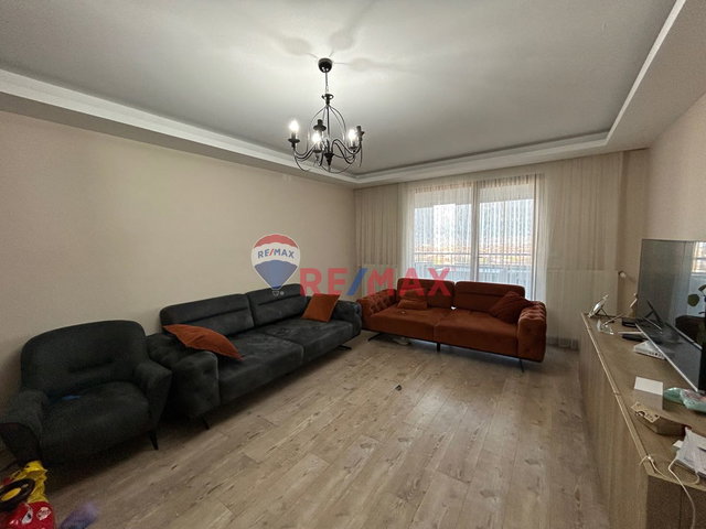 SAFİR KONAKLARINDA DENİZ MANZARALI 3+1 EŞYALI KİRALIK DAİRE