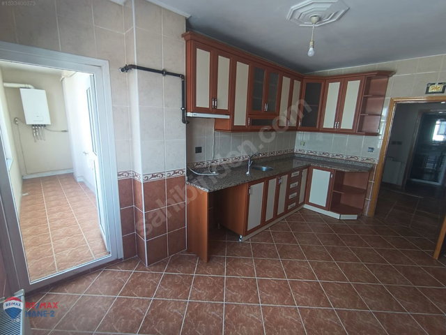 TURGUT REIS'DE KIRALIK NET 115 M² DAIRE