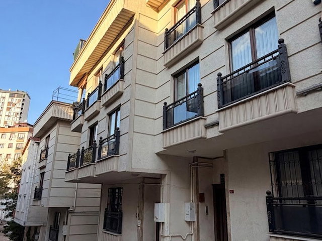 İÇERENKÖY'DE MERKEZI ULAŞIMA YAKIN | 3+1 KİRALIK DAİRE