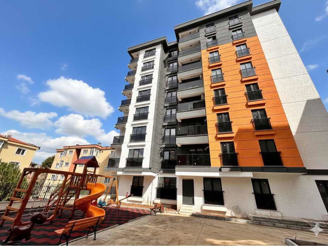 TUZLA AKASYA SİTESİ SIFIR FERAH OTOPARKLI 2+1 KİRALIK DAİRE