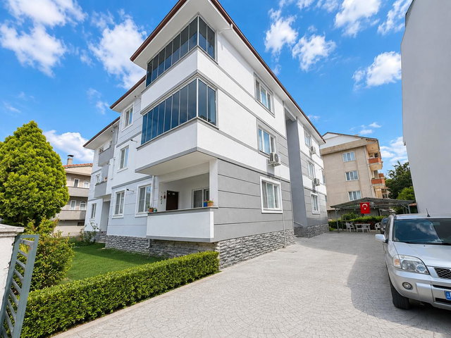 KİRALIK DAİRE REMAX MOTTO MELEK KUMANLI