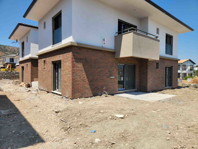 URLA GÜLBAHÇE'DE İYTE'YE YAKIN EŞYALI 1+1 KIRALIK
