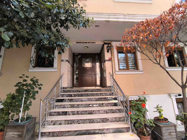 BEŞİKTAŞ DİKİLİTAŞ SATILIK 3+1 GENİŞ KULLANIMLI LÜKS DAİRE