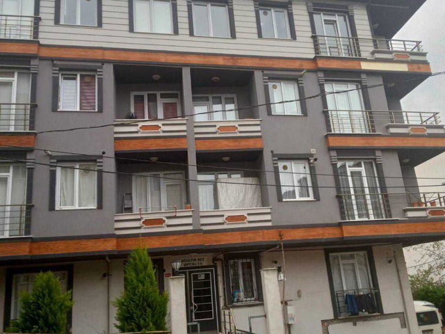 SANCAKTEPE MERVE MH İSKANLI BINADA ARAKAT 2+1 SATILIK DAIRE