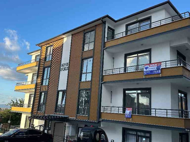 BAŞİSKELE’DE SIFIR 3+1 | 148 M² BRÜT | YERDEN ISITMALI | ÇİFT BANYO | GÜNEY-BATI CEPHE