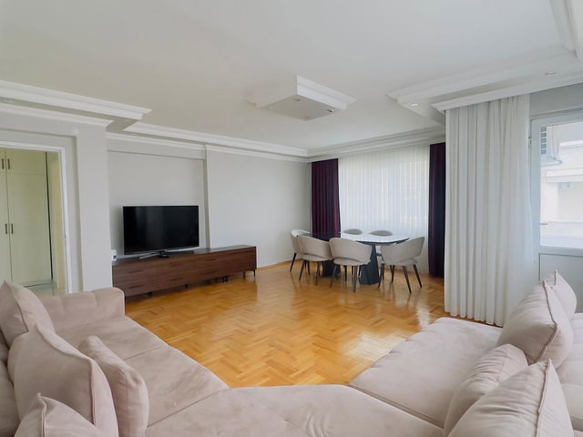 REMAX ANI 'DAN EKŞİOĞLU AKKAYA SİTESİ 'NDE KİRALIK 3,5+1 DAİRE