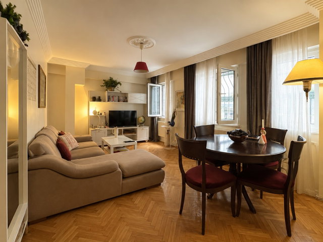 BEYOĞLU CİHANGİR'DE 3+1 | GİRİŞ KAT | ÇİFT CEPHELİ 3+1 SATILIK KAT MÜLKİYETLİ DAİRE