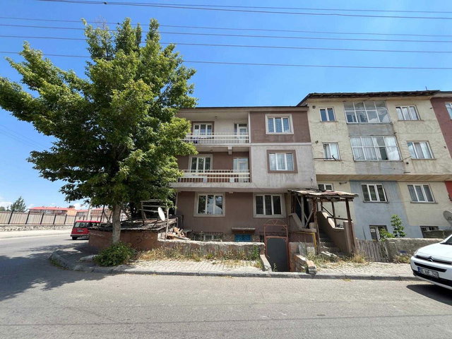 REMAX ARTIS'DEN YUNUS EMRE'DE KIRALIK 3+1 DAIRE