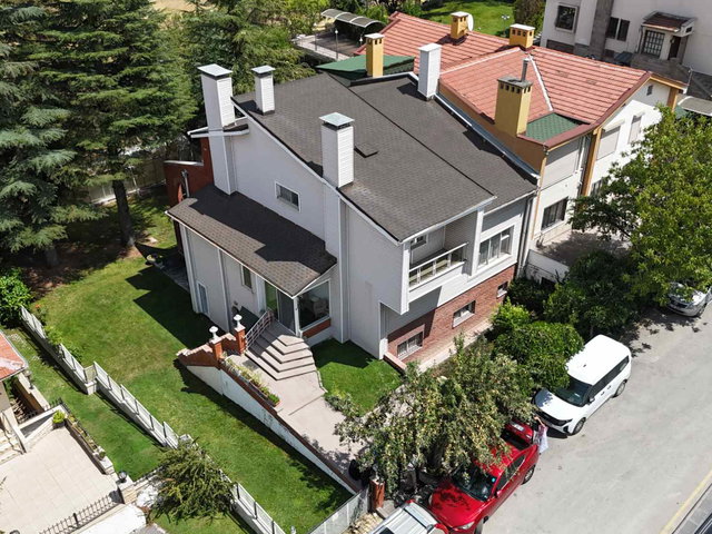 BEYSUKENT ULUIRMAK’TA 603 M² ARSA PAYLI HAVUZLU 5+2 MÜSTAKİL VİLLA