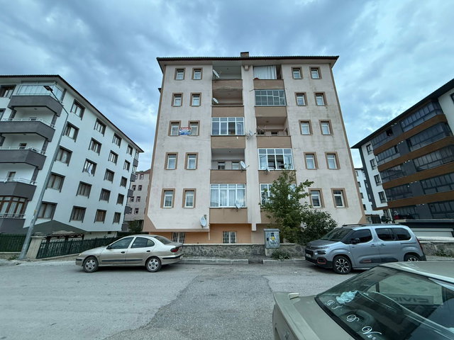 REMAX İLKE'DEN DADAŞKENT'TE 4+1 SATILIK DAİRE