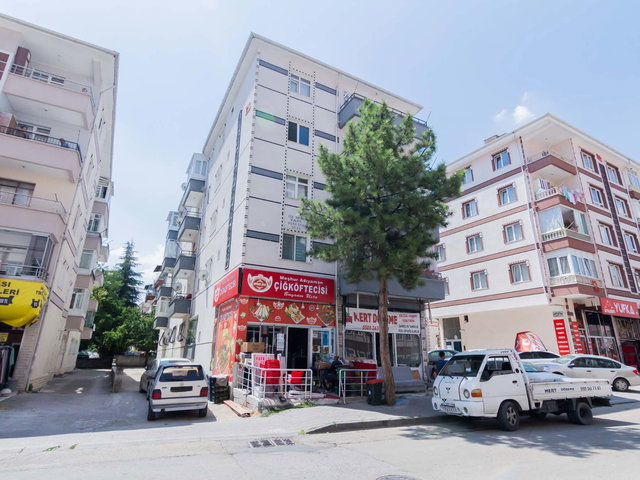 SİNCAN ATATÜRK MAHALLESİ MERKEZİ LOKASYONDA 3+1 DAİRE