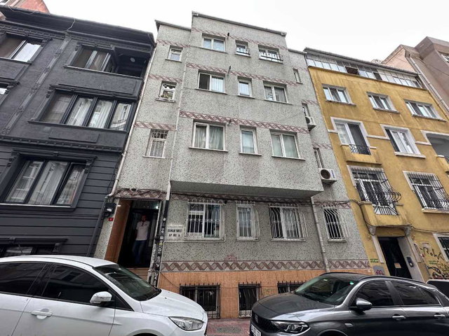 BEYOĞLU CİHANGİR 3+1 MERKEZİ LOKASYONDA KAT MÜLKİYETLİ SATILIK DAİRE