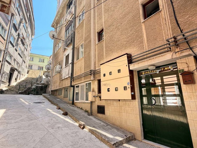 REMAX BEYAZ ÇEKİRGE'DE 3+1 KOMPLE YENİLENMİŞ KİRALIK DAİRE