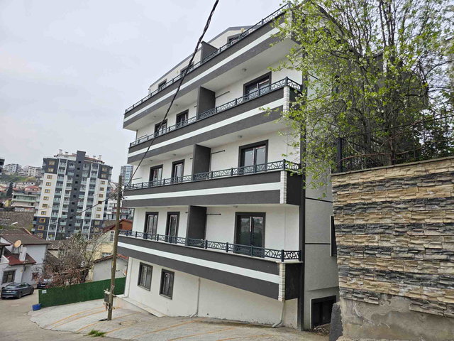 İZMİT ERENLER MAH. SATILIK 1+1 ARAKAT SIFIR DAİRE