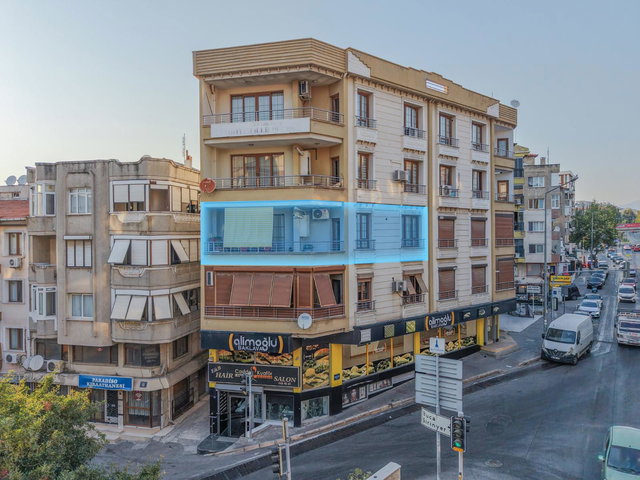 BUCA MENDERES CD. ÜZERI GENÇ BINADA 3+1 SATILIK DAIRE