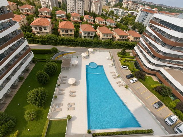 ÇAMLIK MAH. SİTE İÇİNDE HAVUZ CEPHE BALKONLU KİRALIK 1+0 DAİRE