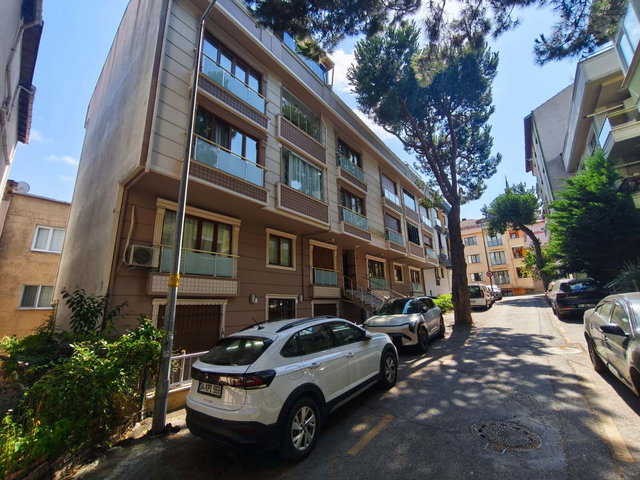 ÇAMLICA TEPESINE KOMŞU | 35 M² BAHÇELI METROYA YAKIN 140M2 4+1 KIRALIK