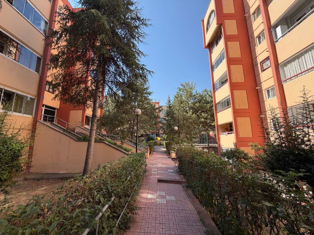 TUNAHAN MAHALLESI ARDIÇ SITESI'NDE KIRALIK 1+1 DAIRE