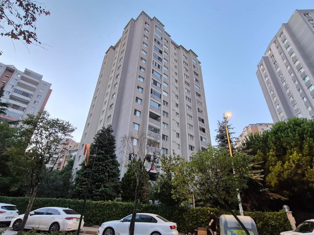 YEŞİL KENT 2 SİTESİ’NDE GÜNEY-DOĞU CEPHELİ 3+1 | 165 M² NET | 6. KAT