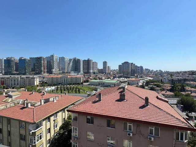 ACIBADEM'DE METROBÜSE YAKIN, AYDINLIK, GENÇ DUBLEX 2+1 DAİRE
