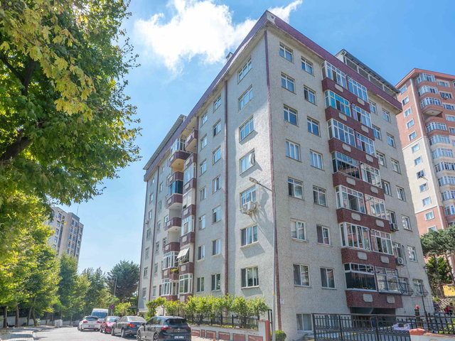 REMAX GELİŞİMDEN BARIŞ MAHALLESİ'NDE GENİŞ VE FERAH 3+1 SATILIK DAİRE