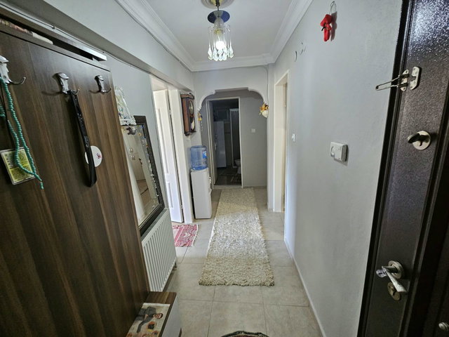 GAZİEMİR ZAFER MH'DE DOĞA MANZARALI 2+1 ASANSÖRLÜ DAİRE