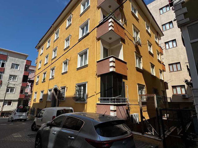 REMAX ASHILL ÜMRANIYE NAMIK KEMAL 2+1 NET 75 M2 SATILIK DAIRE