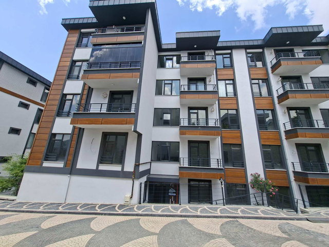 BAŞİSKELE HAVUZLU SİTEDE 3+1 SATILIK LÜKS DUBLEKS DAİRE