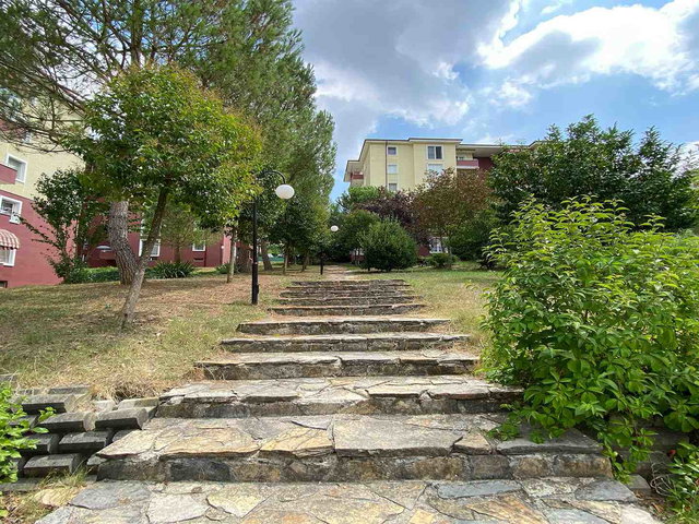 BAYTUR KORUKENT SİTESİ GENİŞ VE FERAH 3+1 KİRALIK DAİRE