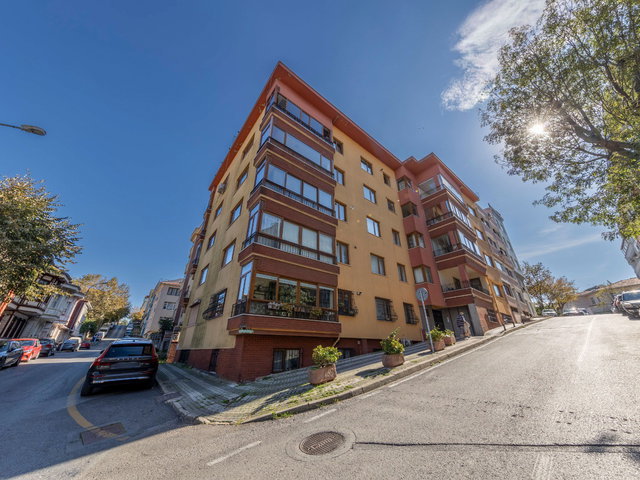 FISTIKAĞACINDA DENİZ MANZARALI GENİŞ DUBLEX DAİRE