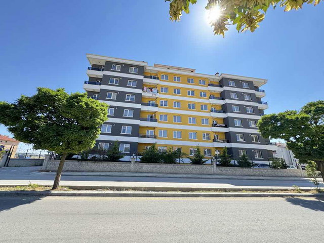 ESENBOĞA DA EŞYALI 2+1 BALKONLU SATILIK DAİRE