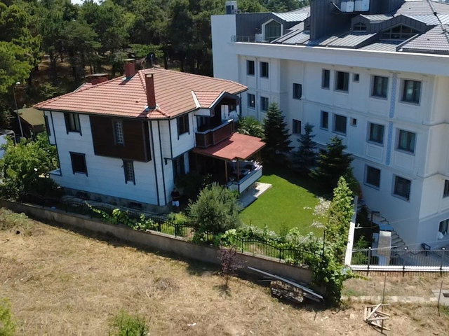 ŞİLE ÇAMLIK DENİZ MANZARASI 300 M2 2 KAT MÜTHİŞ LOKAS VİLLA KİRA