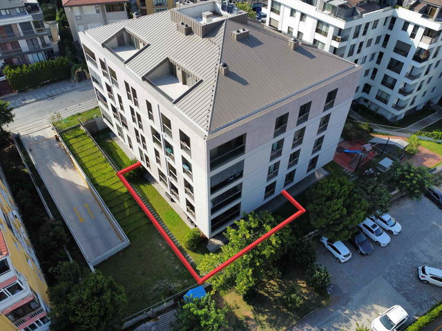 ALTUNİZADE ZİRAAT GYO PROJESİNDE BAHÇE KULLANIMLI 3+1 KİRALIK