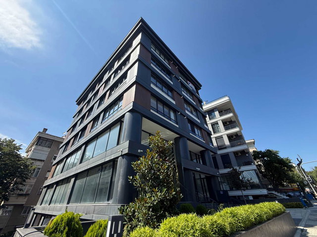 RE/MAX KONSEPT'TEN VALİDEBAĞ KORUSUNA CEPHE 4+2 DUBLEKS