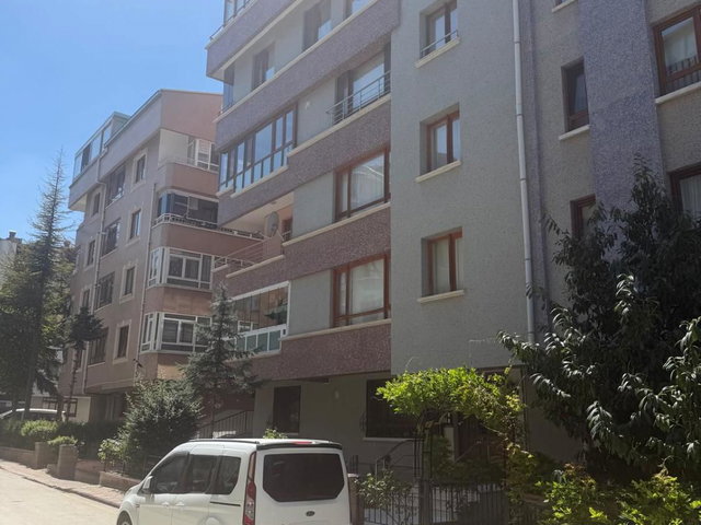 ÇANKAYA SANCAK MAHALLESI 140 M2 3+1 KIRALIK DAIRE