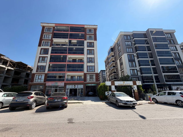TEMEL CITY 2’DE SİTE İÇİ, ARA KAT, EŞYASIZ KİRALIK DAİRE