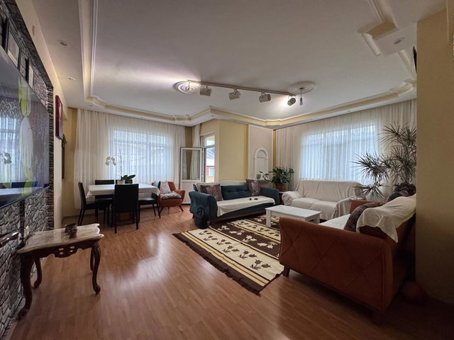 MALTEPE FINDIKLI BAŞIBÜYÜK YOLU CADDESINDE  İSKANLI 3+1 SATILIK DAİRE