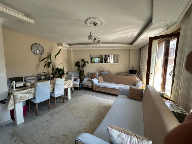 KAĞITHANE MERKEZ’DE ÇİFT GİRİŞLİ, TERASLI, SATILIK DAİRE