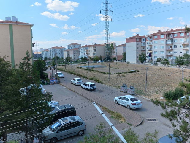 SİNCAN GÖKÇEK MAH ZİRAATÇILAR SİTESİ'NDE MERKEZİ KONUMDA 3+1 KİRALIK DAİRE
