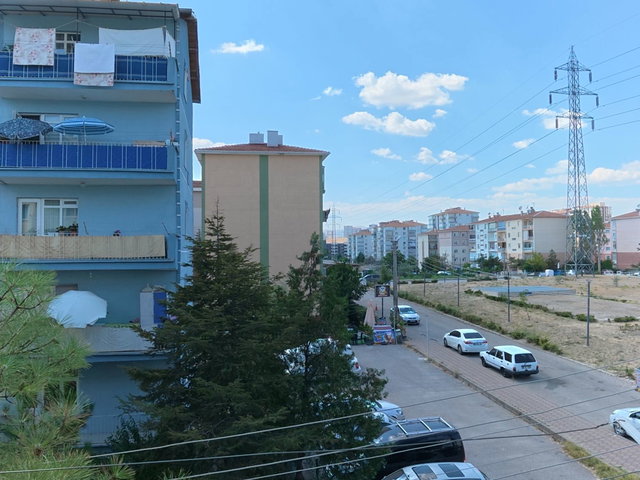 SİNCAN GÖKÇEK MAH ZİRAATÇILAR SİTESİ'NDE MERKEZİ KONUMDA 3+1 KİRALIK DAİRE