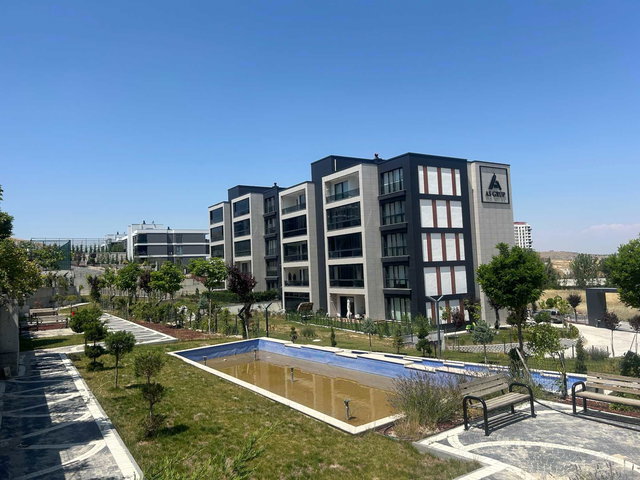 ALACAATLI’DA 60 M² ÖZEL BAHÇELI 4+1 SATILIK LÜX DAIRE