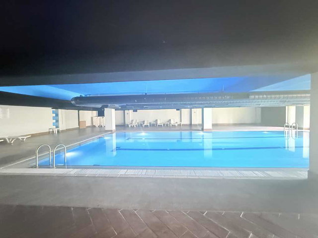 HAVUZLU GÜVENLİKLİ SİTENİN EN İYİ CEPHESİNDE 4+1 200 M2 SATILIK DAİRE
