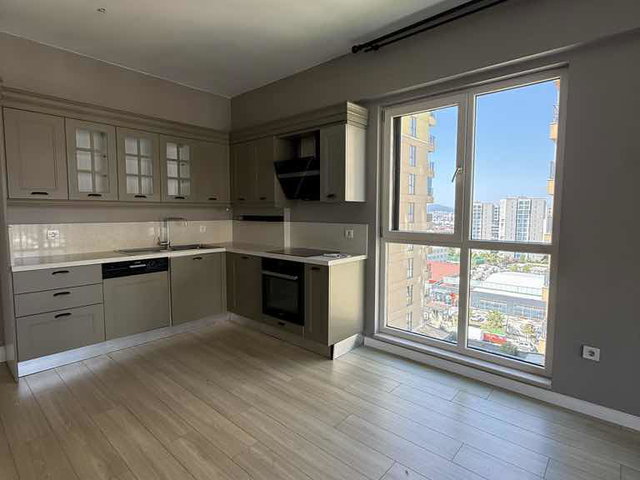 SANCAKTEPE’DE SİTE İÇİNDE GÜNEY CEPHE 2+1 | 2 BANYO | BALKON | KREDİYE UYGUN
