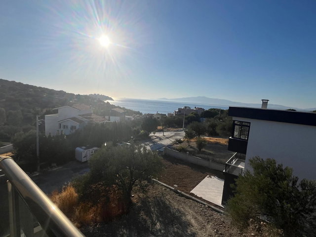 ALİAĞA AŞAĞIŞAKRAN’DA  4+2, 270 M², 4 BANYOLU, DOĞALGAZLI SATILIK VİLLA