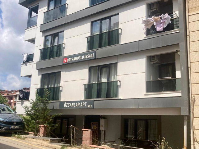 REMAX ASHILL ÜSKÜDAR FERAH MAHALLESINDE 2+1 KREDIYE UYGUN DAIRE
