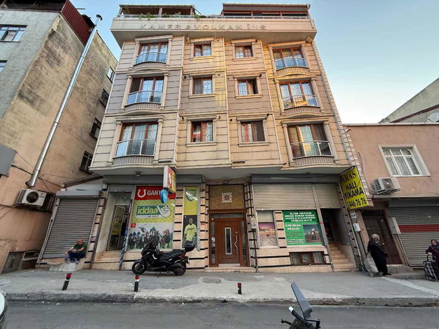 REMAX'TAN MAHMUTBEY MAHALLESINDE KREDIYE UYGUN 2+1 SATILIK DAIRE
